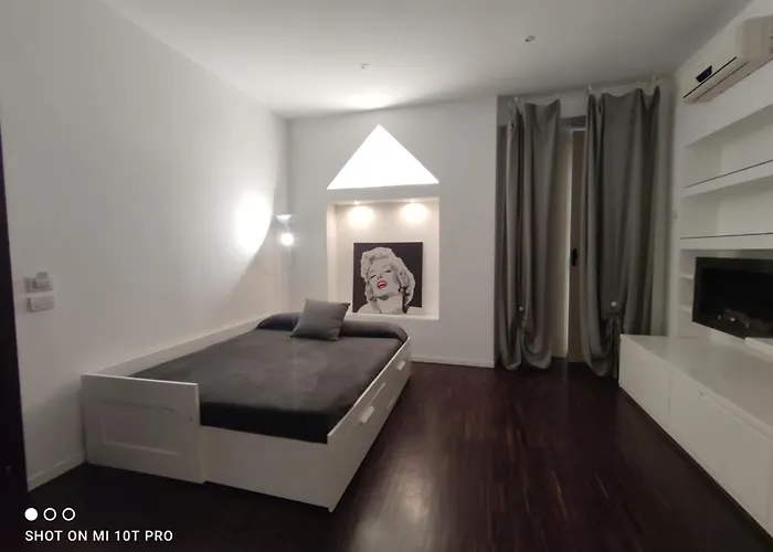 Residenza MonticelliHotel Napoli